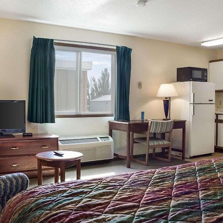 Rodeway Inn West Fargo Екстериор снимка