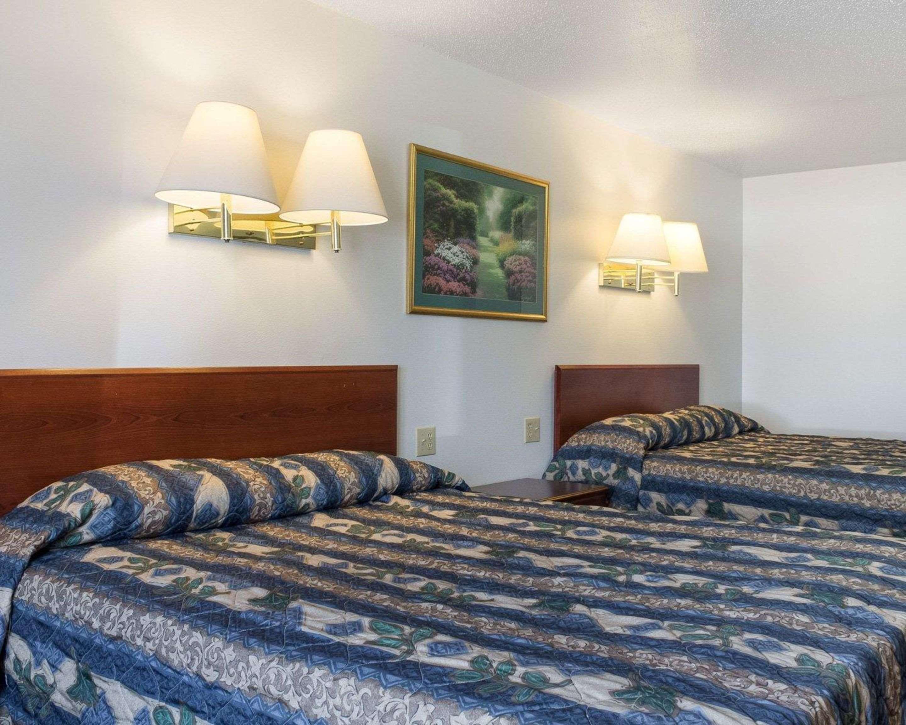 Rodeway Inn West Fargo Екстериор снимка