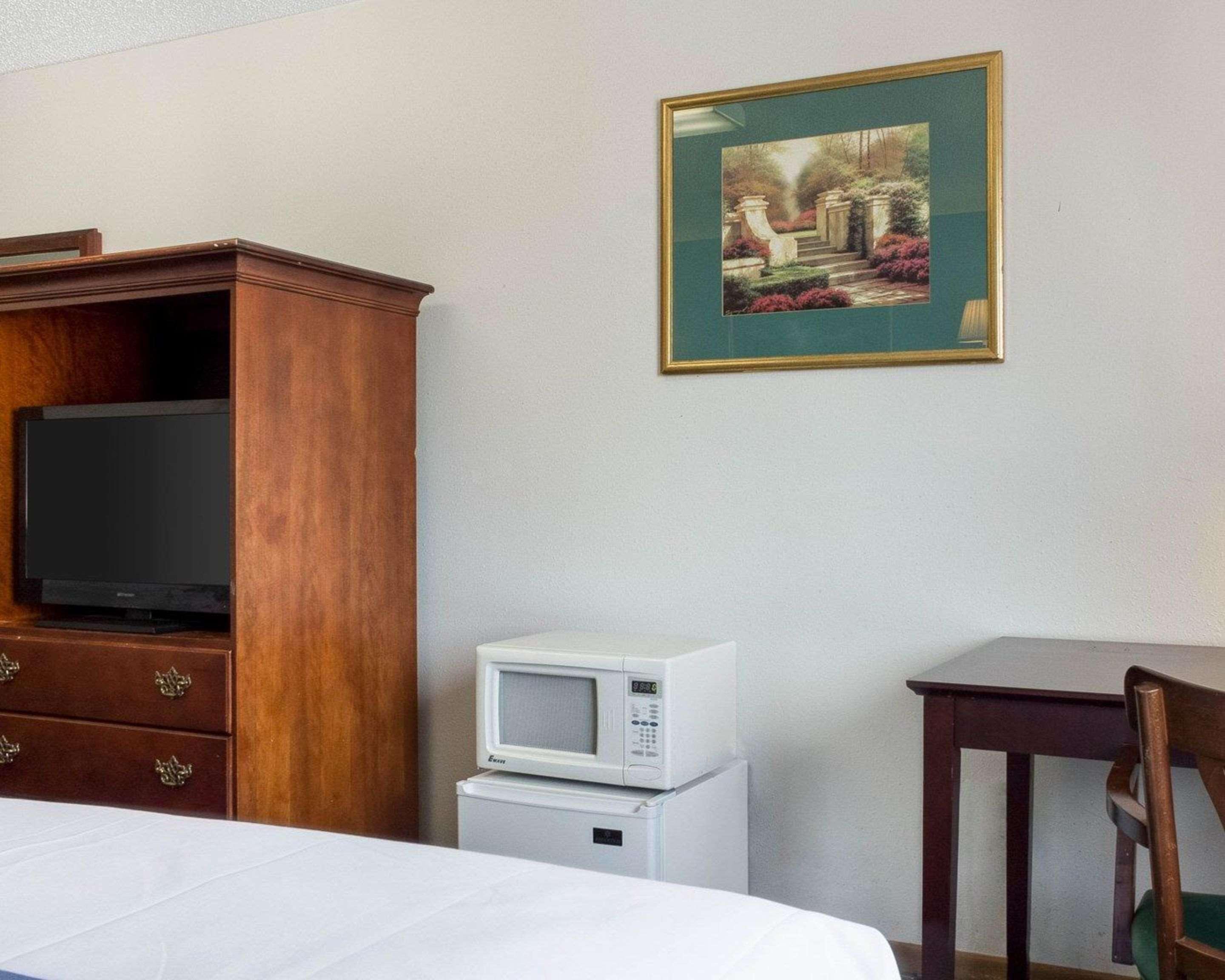 Rodeway Inn West Fargo Екстериор снимка
