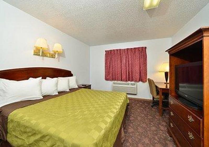 Rodeway Inn West Fargo Екстериор снимка