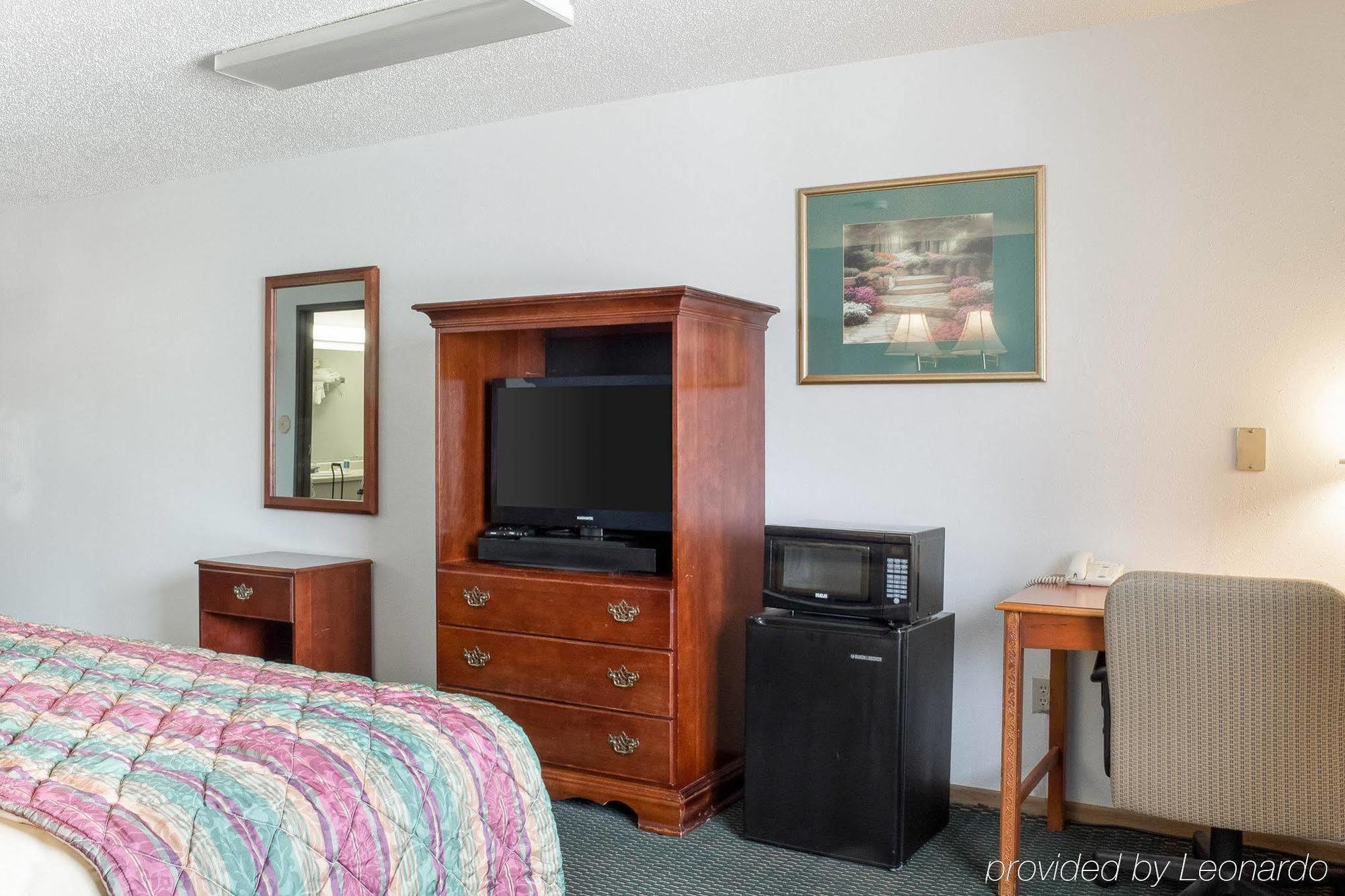Rodeway Inn West Fargo Екстериор снимка