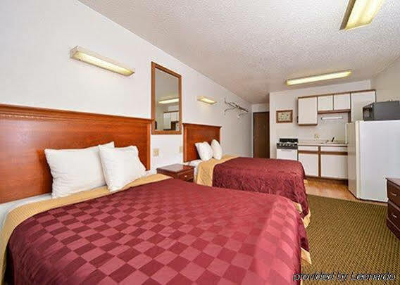 Rodeway Inn West Fargo Екстериор снимка